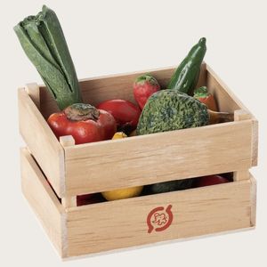 Hovedbilde Treeske med h&aring;ndmalt frukt og gr&oslash;nnsaker til ...